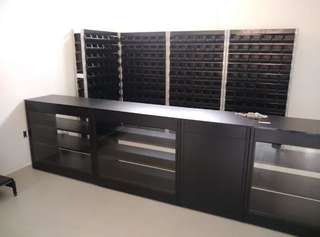 Balcão Preto para Lojas de Automóveis  - Foto 2