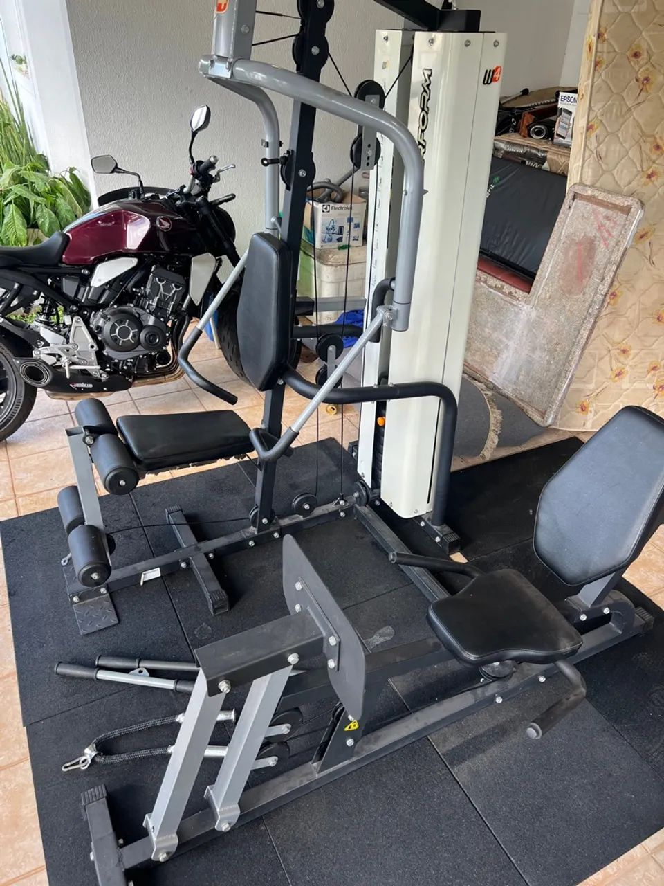 Estação de Musculação Perform