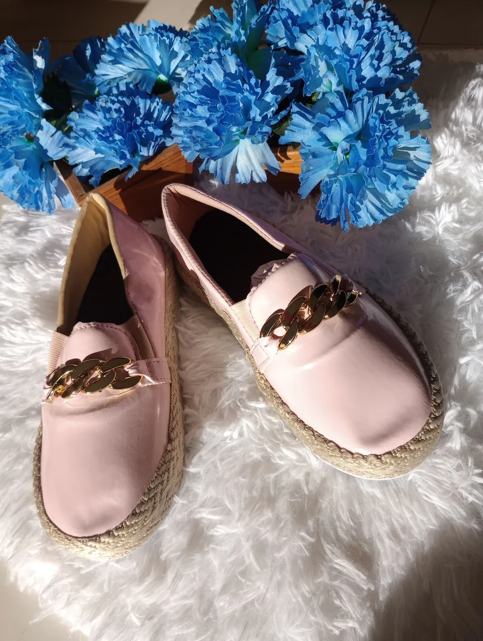Sapatilha verniz Rosa com Detalhe Dourado Tam 31 nova