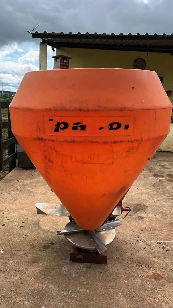 Distribuidor de Adubo - Foto 2