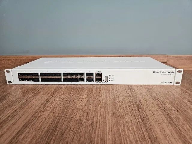 Mikrotik Cloud Router Switch CRS326-24S+2Q+RM Level 664529514256769120