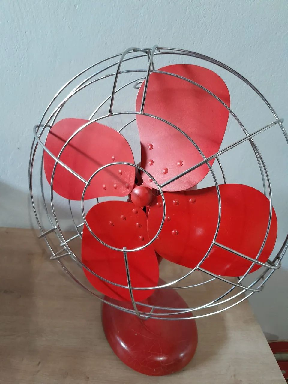 Ventilador de Mesa Vintage Vermelho - Foto 3