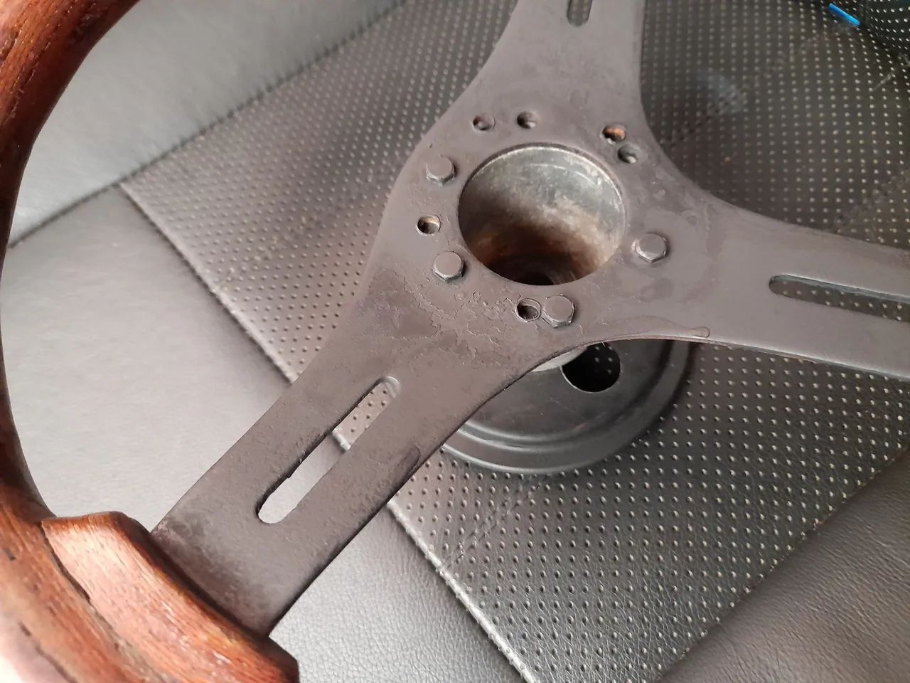 Volante em madeira antigo - Foto 5