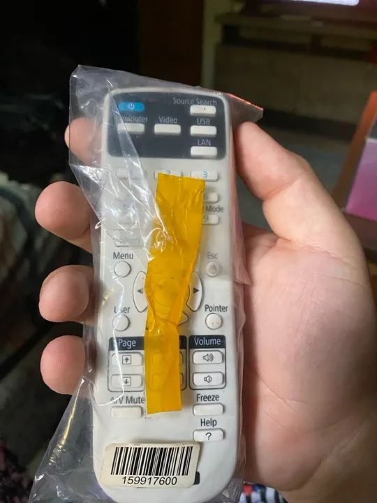 Projetor Epson S17  - Foto 2