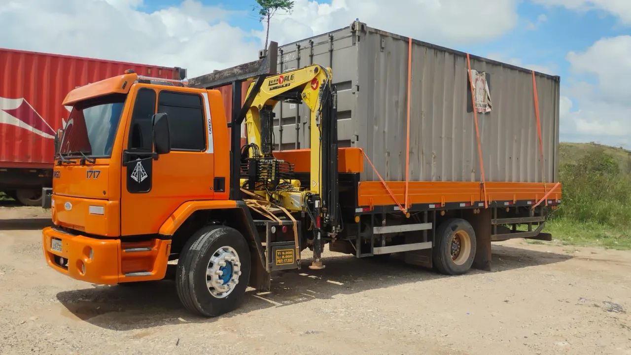 Vendo conjunto caminhão e munck 290 mil ou 170 mil caminhão no chassi *  - Foto 3