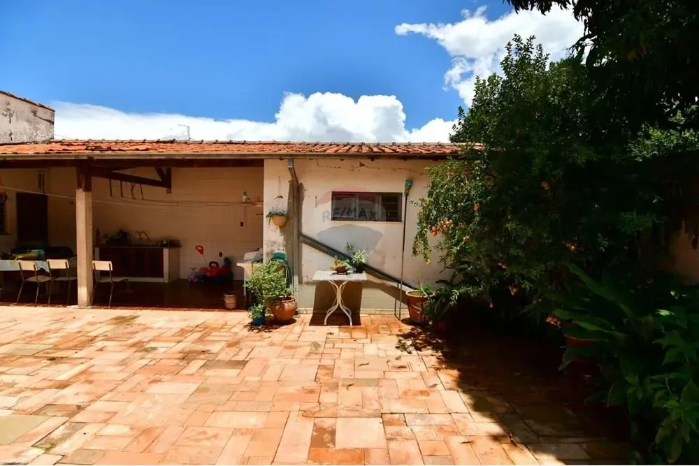Casa - Venda - Rio Claro, São Paulo. Próximo ao Ginásio de Esportes - Vila Santo Antônio.