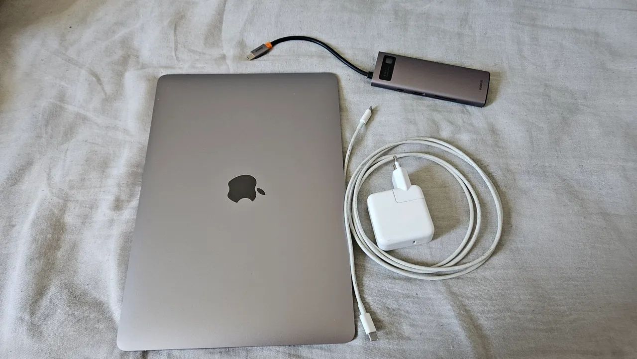 セール　MacBook Air M1 8gb 256gb バッテリー98% 美品| バッテリー98%】M1 MacBook Air シルバー256GB Amazon.com: Late
