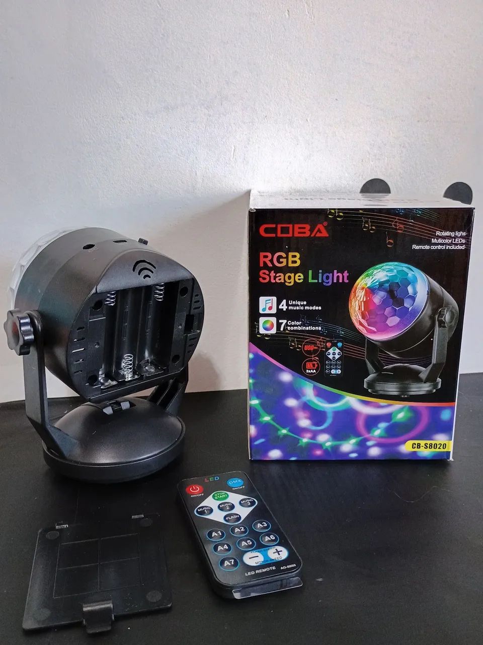 Refletor led RGB com controle remoto e comando de voz/ PREÇO IMBATÍVEL  - Foto 4