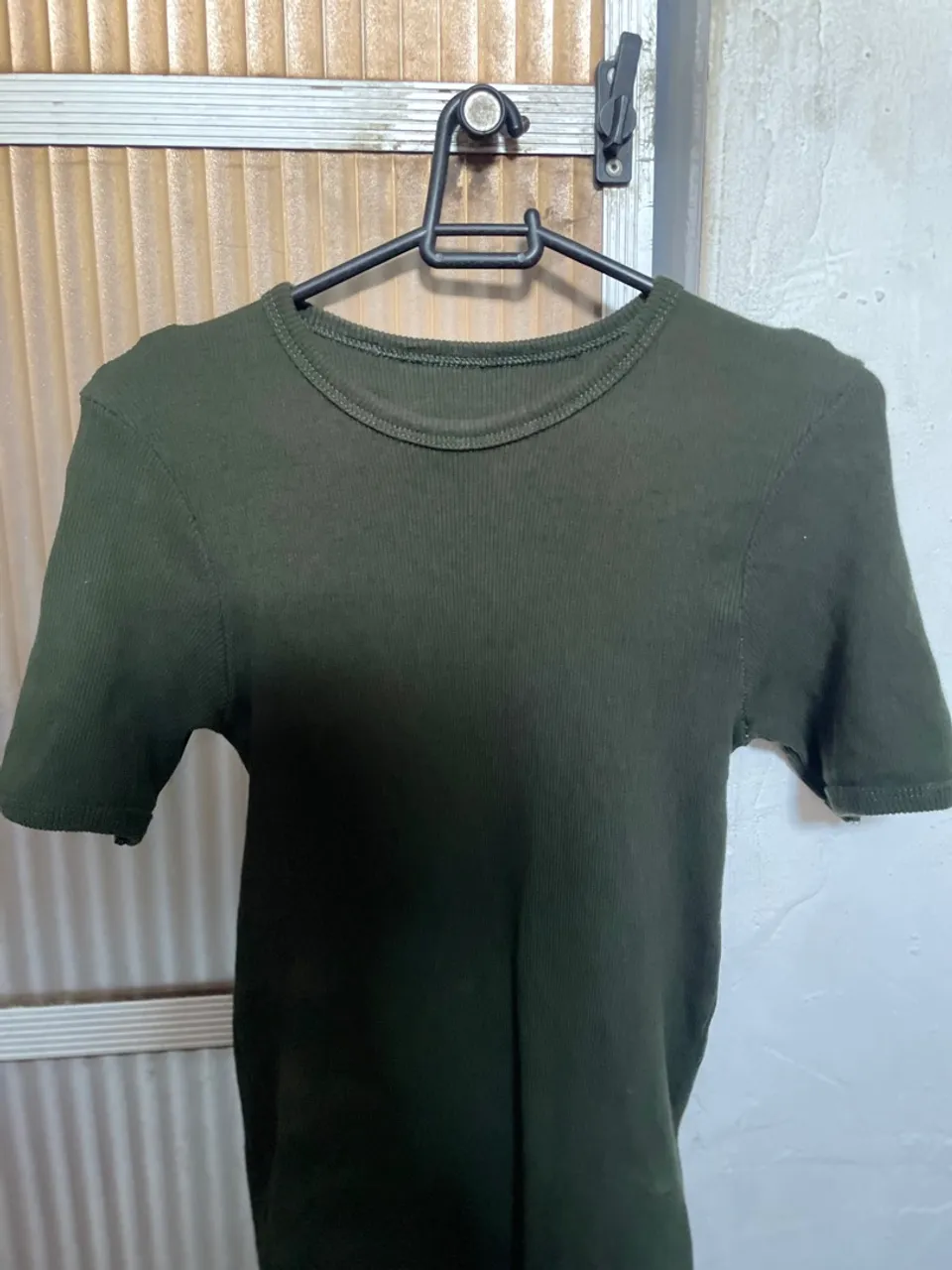 Camiseta Verde Musgo Canelada