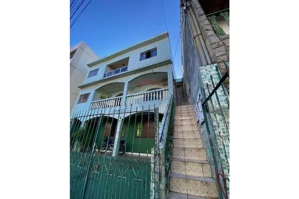 Casa Multifamiliar de 3 Andares com Entradas Independentes em Santa Monica  Vila Velha - Foto 2