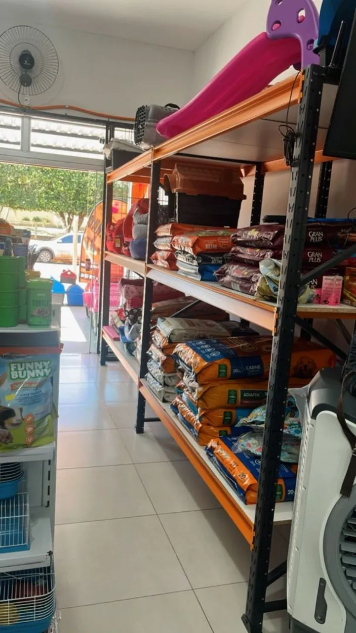 Pet shop