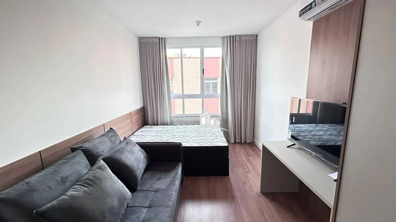 ALUGA-SE STUDIO MOBILIADO, POR R$ 2.000/MÊS - ATERRADO - VOLTA REDONDA/RJ
