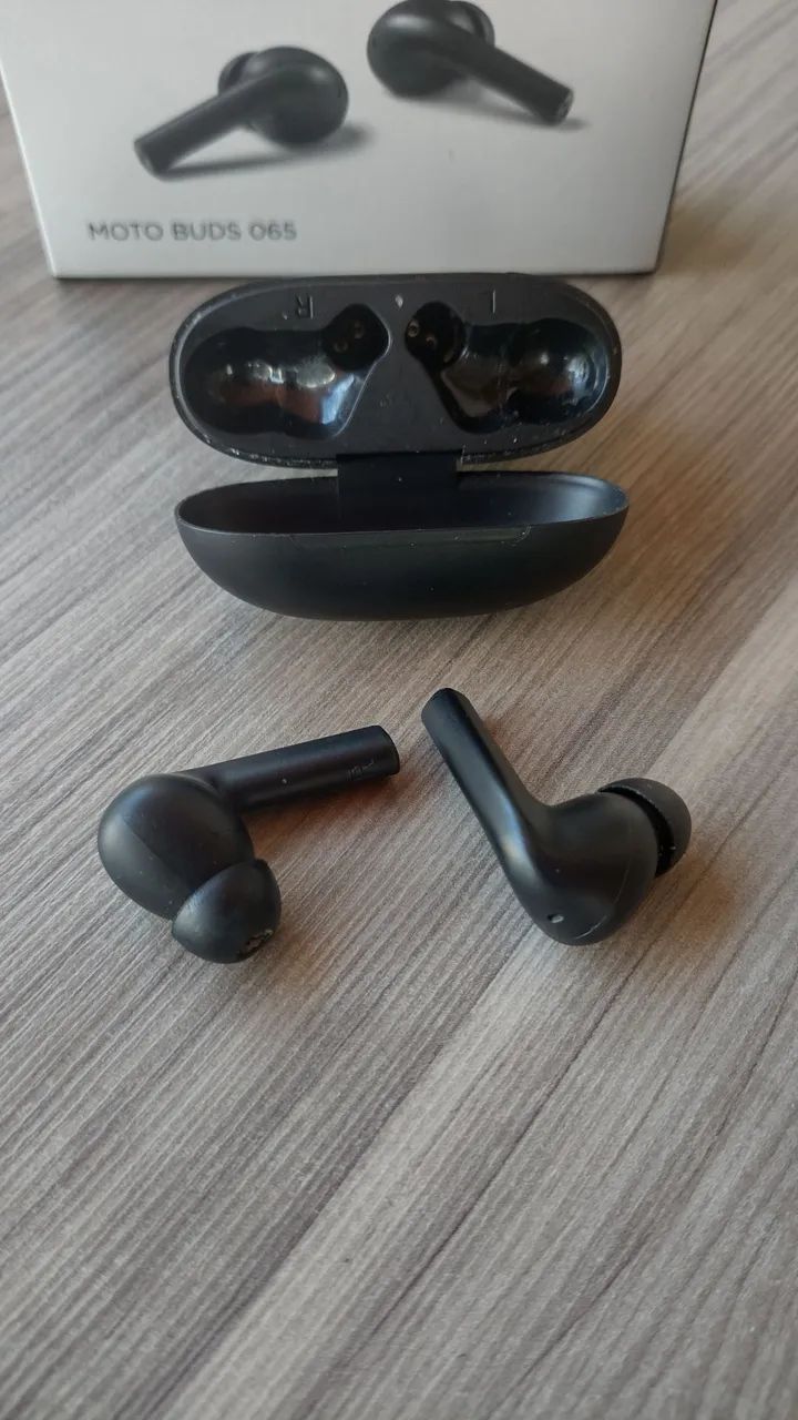 Fone de Ouvido Motorola Moto Buds 065 - Novo! - Foto 3
