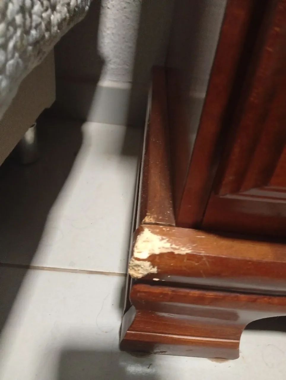 Mesinha de apoio em mogno 64209951091970121