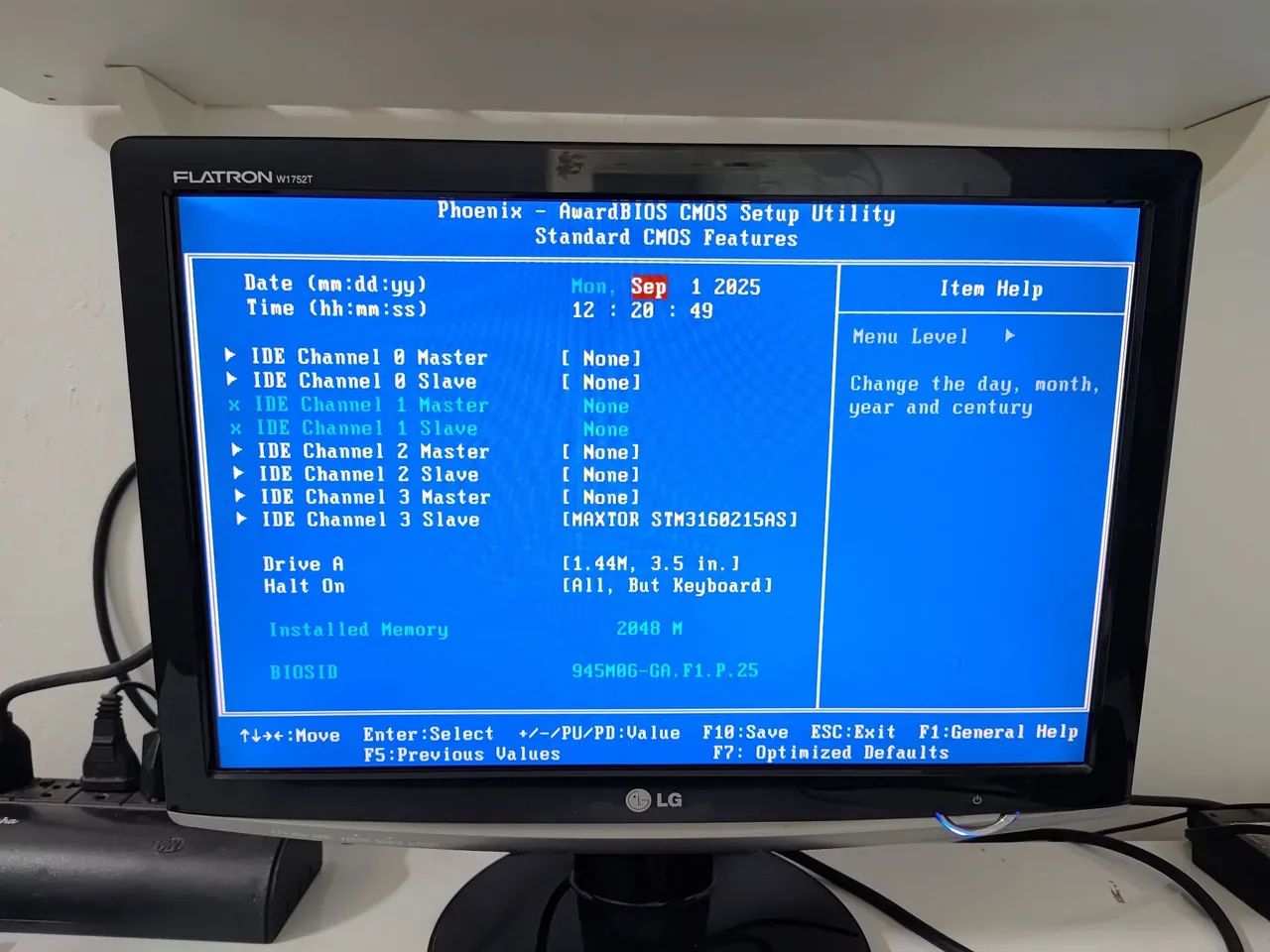 Computador completo. 