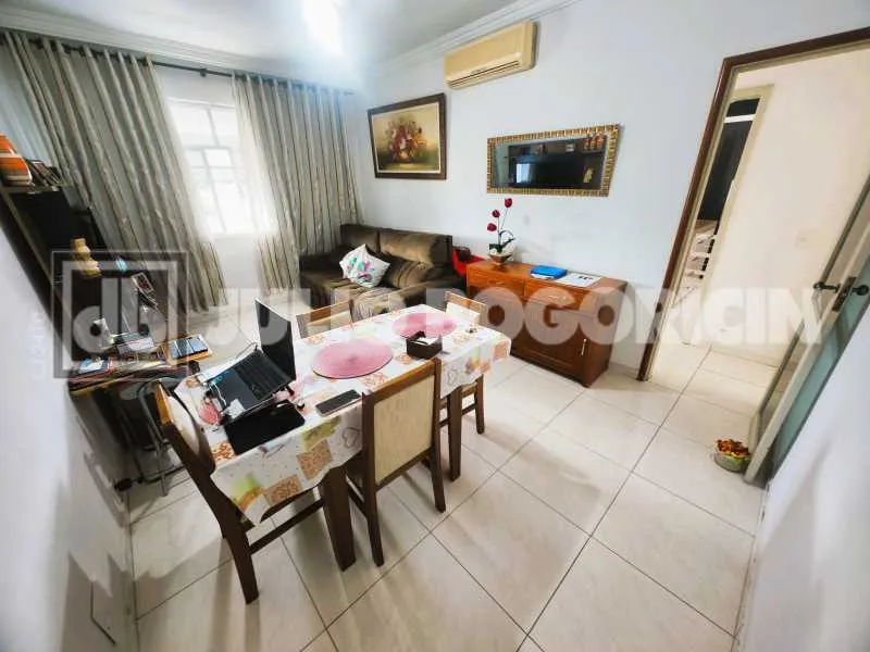 Ilha do Governador - Jardim Guanabara - VENDA - Apartamento - 2 Quartos - Dependências - V