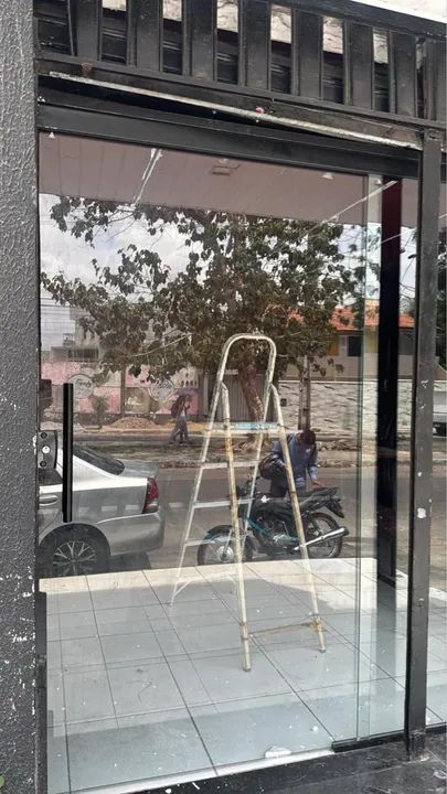 Porta de Vidro com estrutura de alumínio Preto