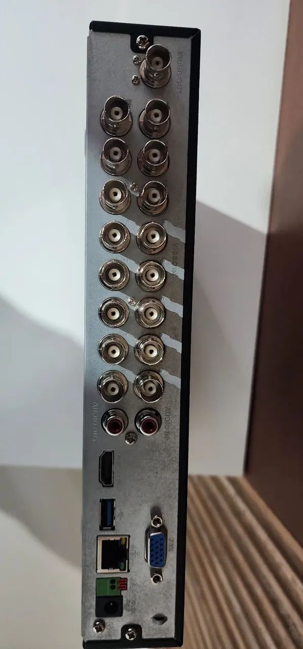 DVR Intelbras 16 Canais Multi HD MHDX 3016 sem HD com 3 câmeras  - Foto 2