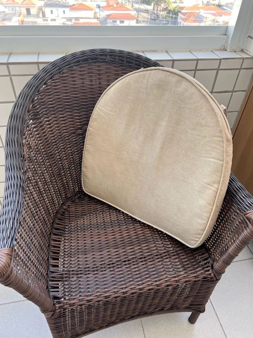 Conjunto Poltrona e Aparador em Vime  - Foto 2