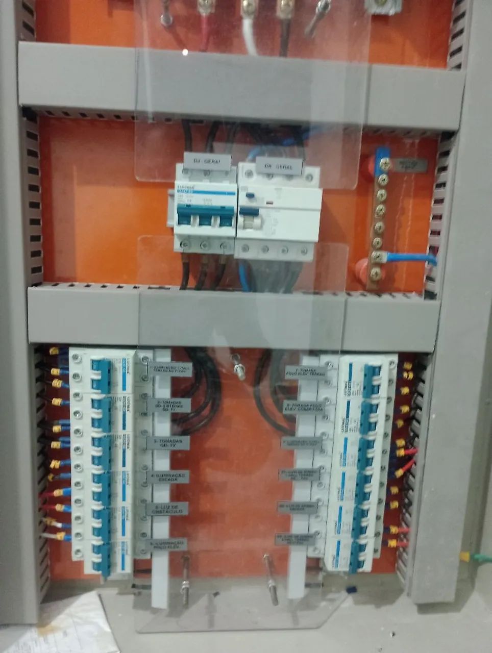 Eletricista ( Técnico em Eletrotécnica ) - Foto 4