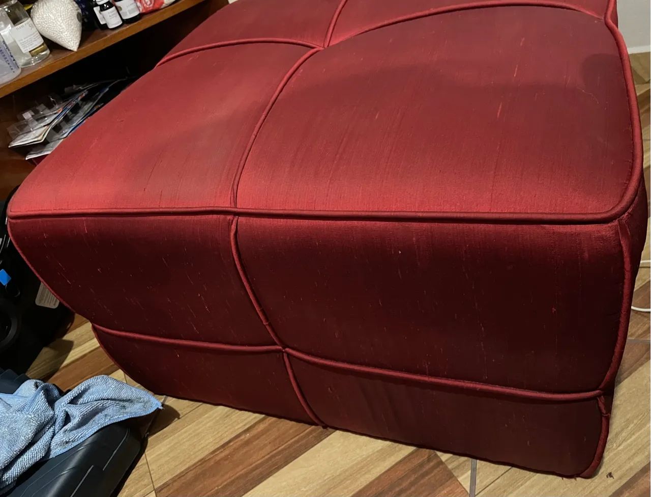 2 Puff Vermelho de Design Moderno - Foto 2