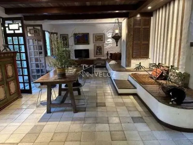Casa de rua - Triplex / Residencial / Lagoa - Foto 5