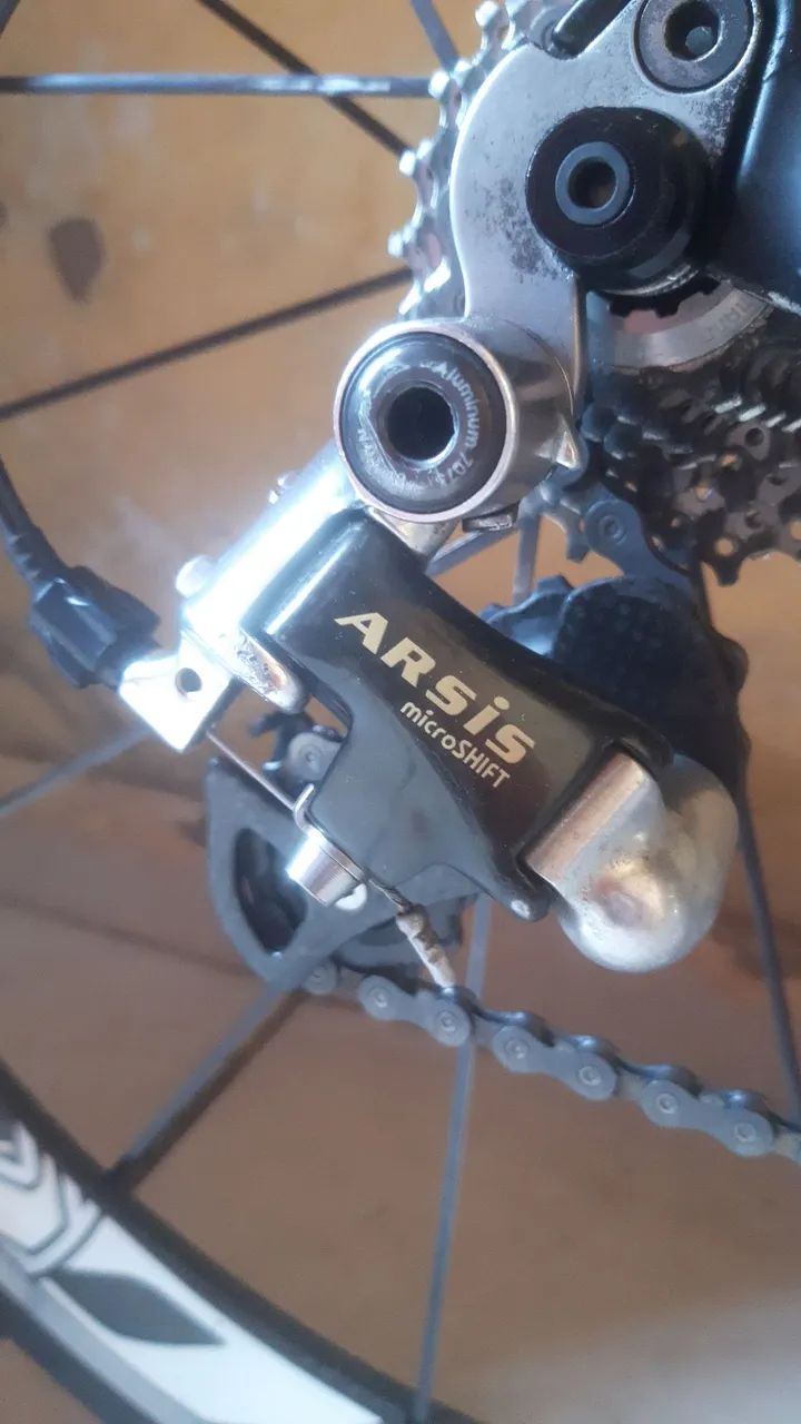 CAMBIO TRASEIRO MICROSHIFT 10 V EM FIBRA DE CARBONO  - Foto 4
