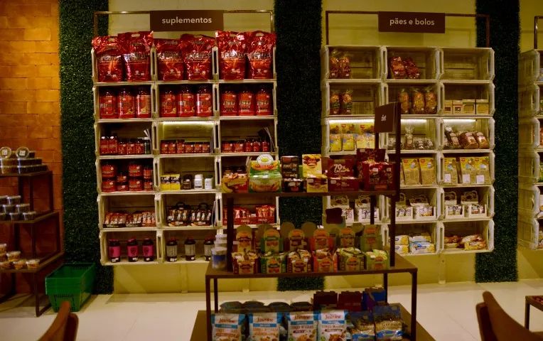 CAIXOTE DE MADEIRA MACIÇA, GRD EM PÁTINA BCA - ALTA QUALIDADE E MULTIUSO, OPORTUNIDADE!!! - Foto 3