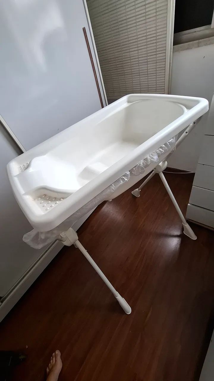 Banheira Burigotto com suporte (130,00)