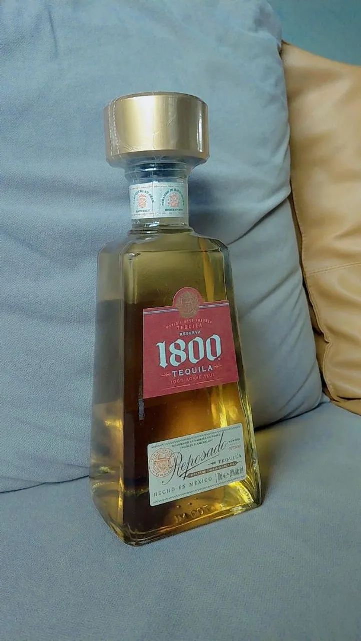 Tequila 1800 nova e original comprada em madrid