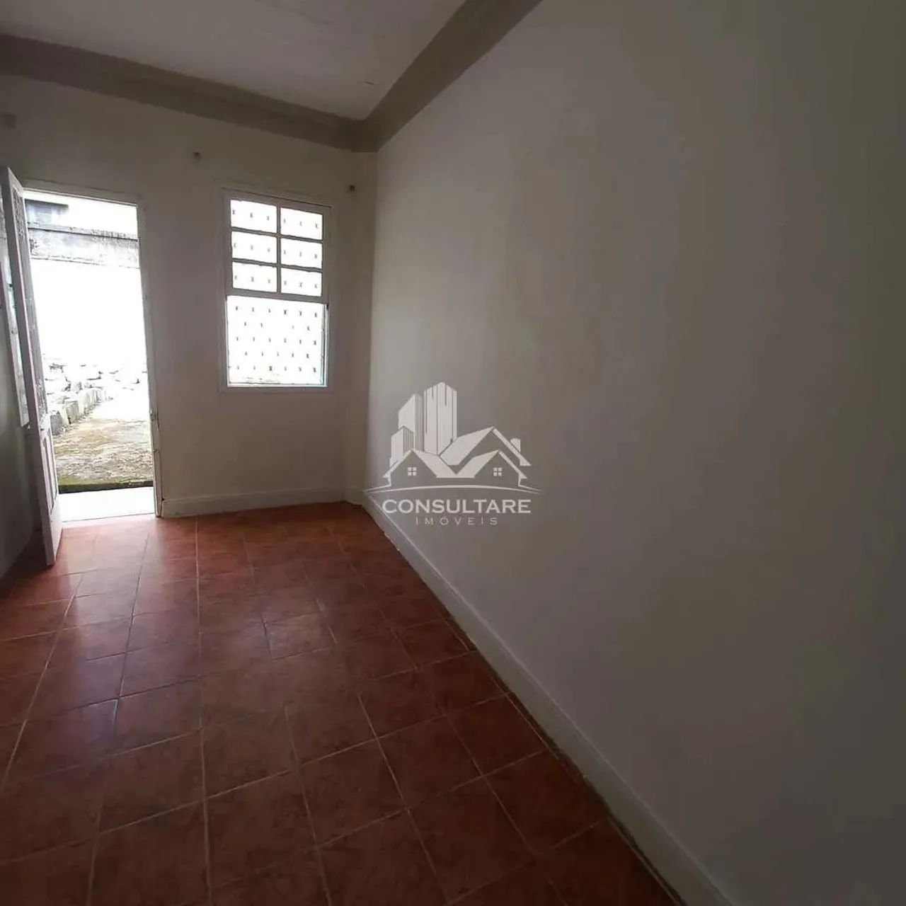 Casa fundos com 1 quarto, Vila Mathias, Cod: 26763