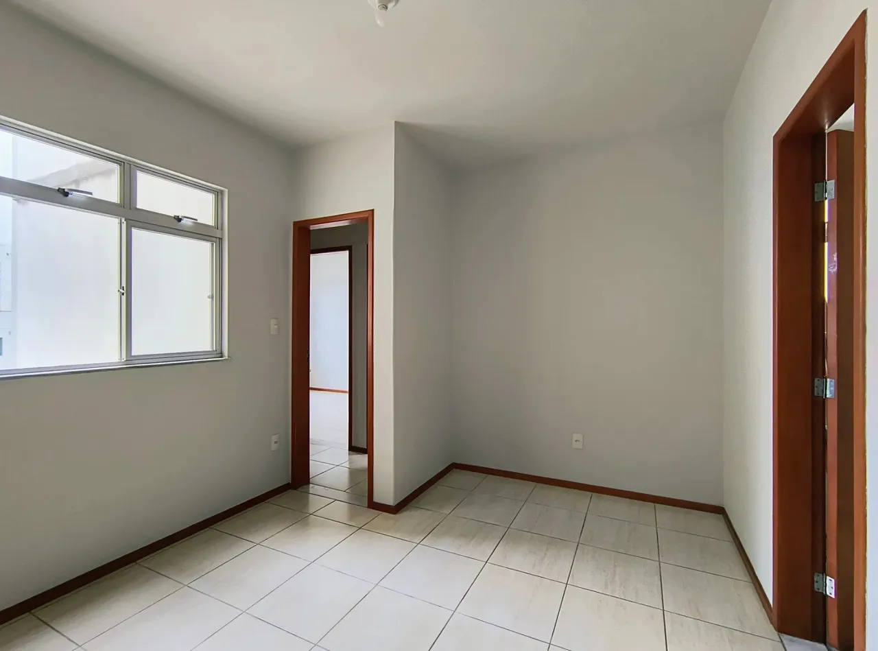 2 quartos com vaga de garagem para locação