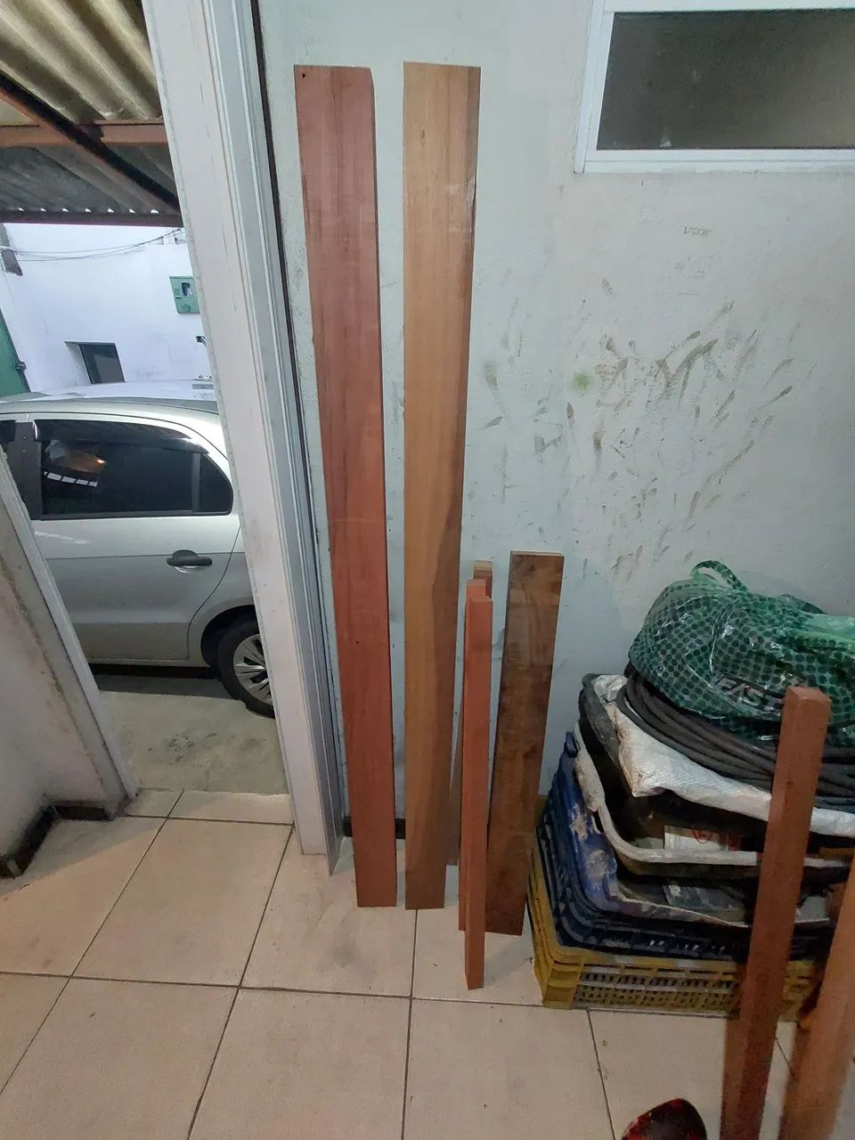 Parajú Wood.64840783813251121