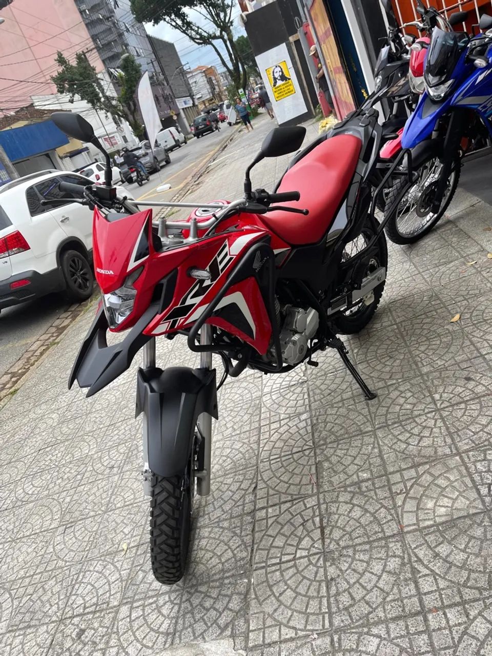Honda XRE 300 Rally - Ano 2023 - 6 mil km (Muito nova )  - Foto 2