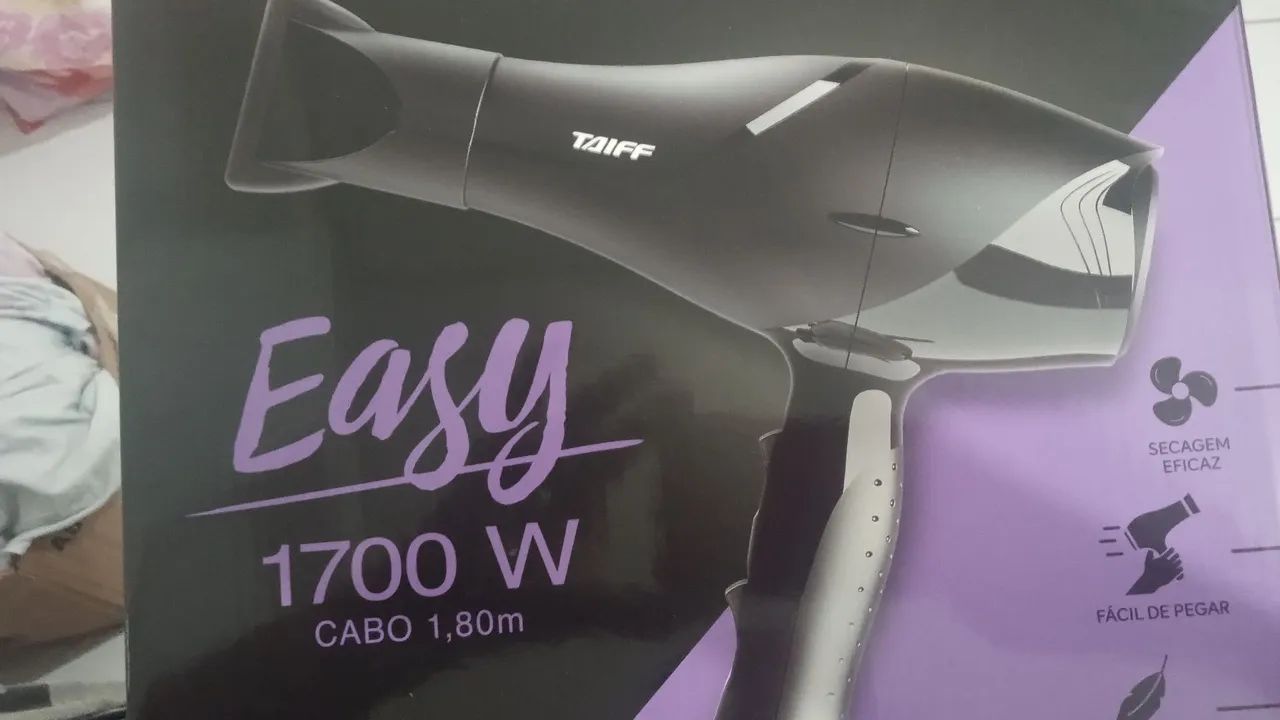 Secador Taiff novo na caixa nunca usado 100 pra retirar hoje 