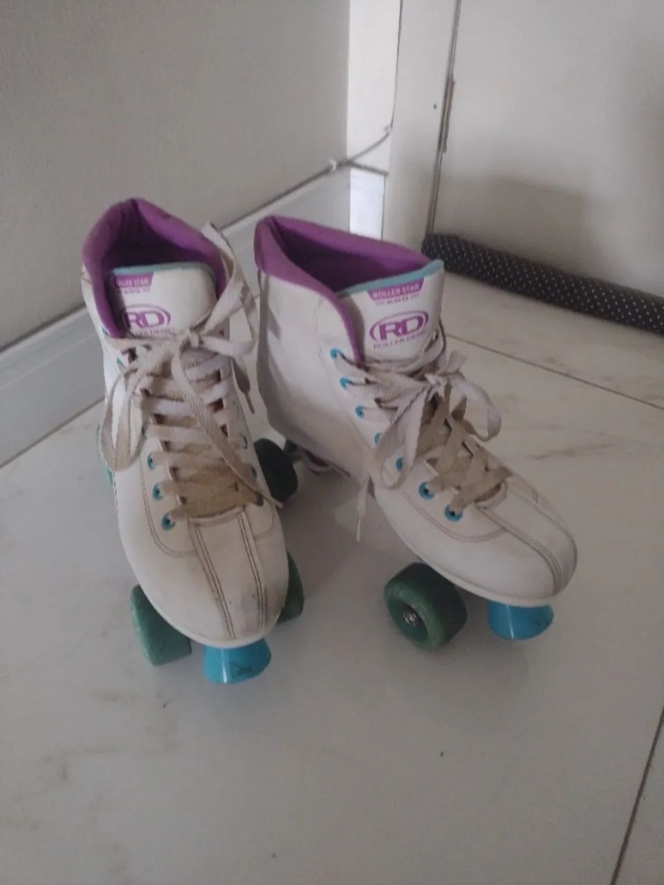 Patins 4 rodas profissional n. 39