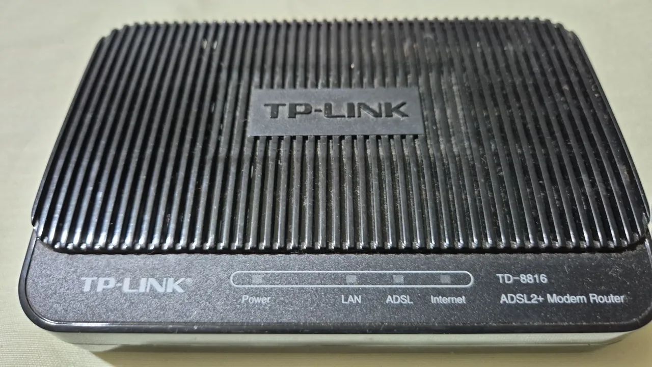 Roteador Modem ADSL2+ TP-LINK TD-8816
