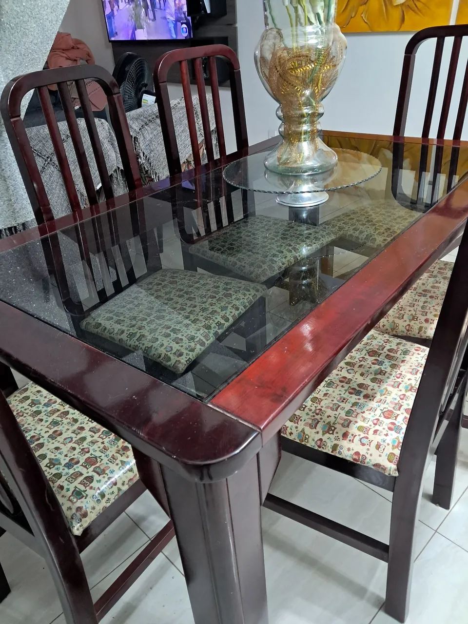 Mesa de Jantar de Madeira com 6Cadeiras - Foto 3