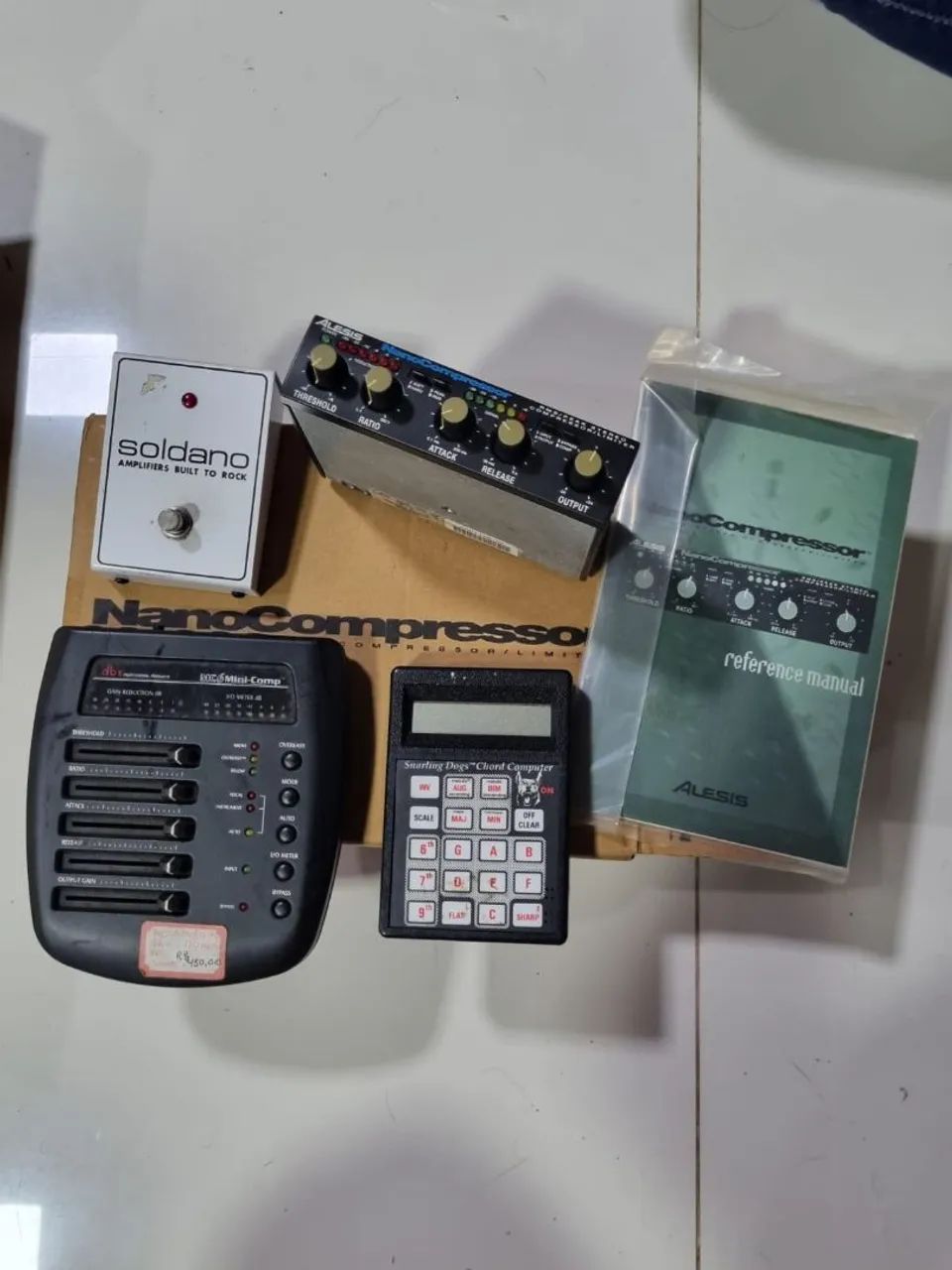 Kit de acessórios para guitarra. Venda do kit e apenas região do DF - Foto 2