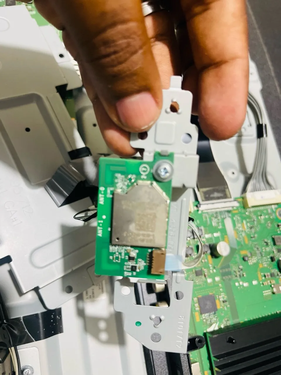 Peças Originais TV Sony ? Placas, Wi-Fi, Fonte e Alto-Falantes
