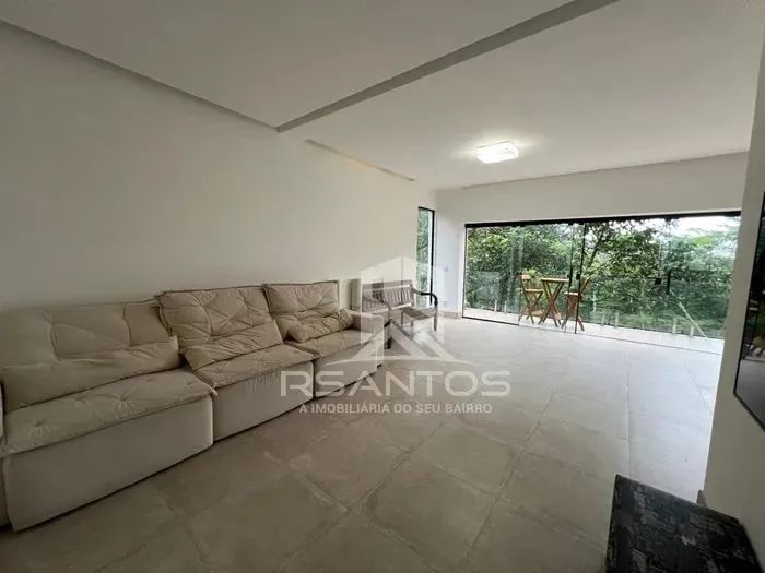 FREGUESIA - Maravilhosa casa espaçosa em condomínio com porteira fechada. - Foto 5