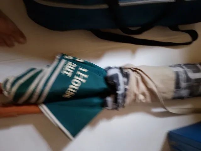 Barraca de camping importado Japão ( barraca mesa e guarda sol) são três peças tem manual. - Foto 3