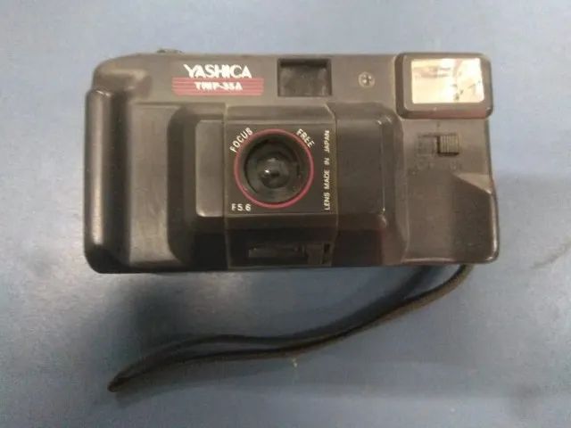 Câmera yashica trip-35a