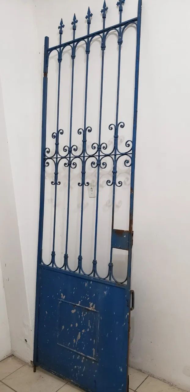 Portão de ferro antigo  - Foto 2