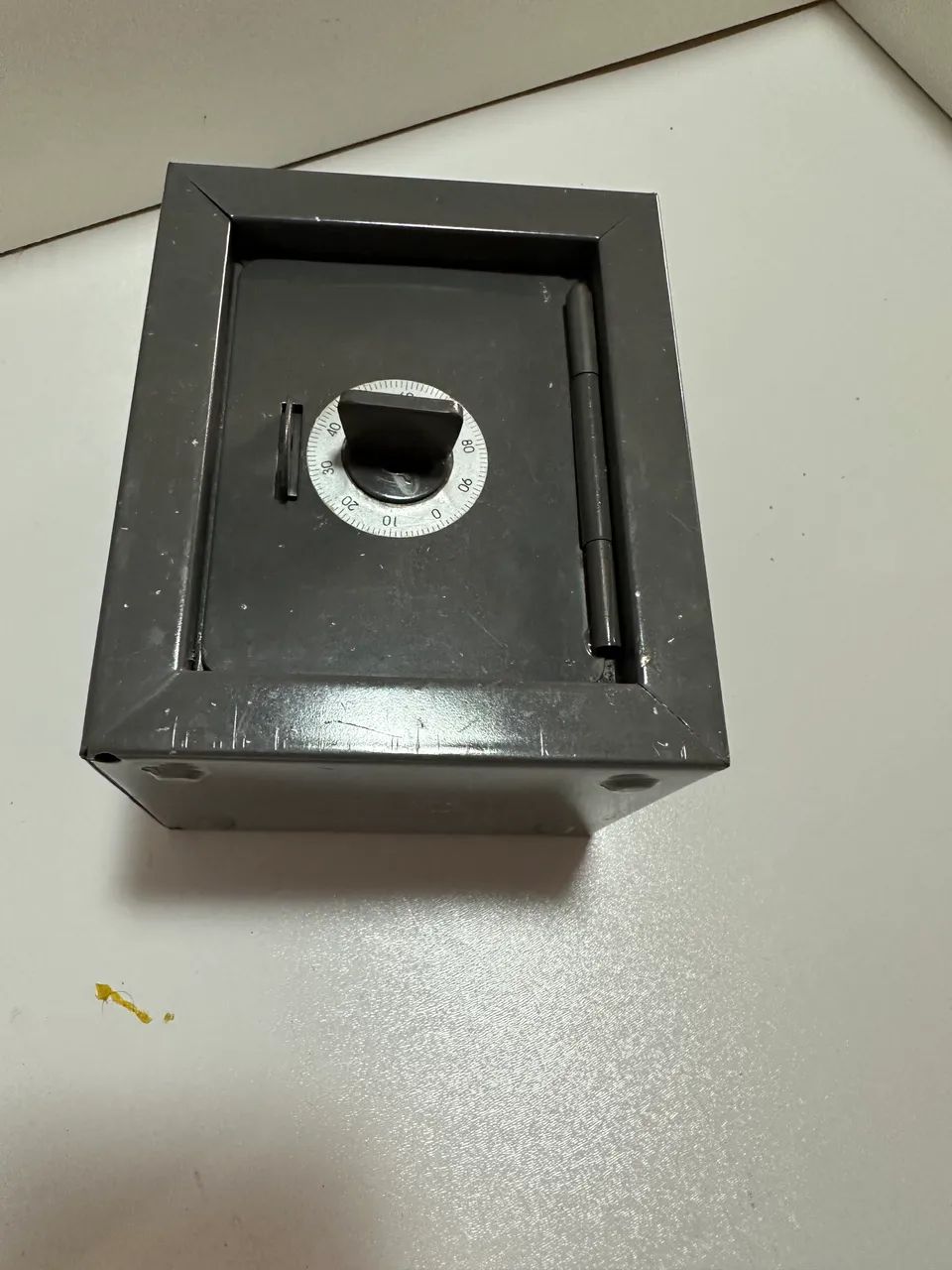 Cofre pequeno metal com pintura esmaltada  - Foto 4