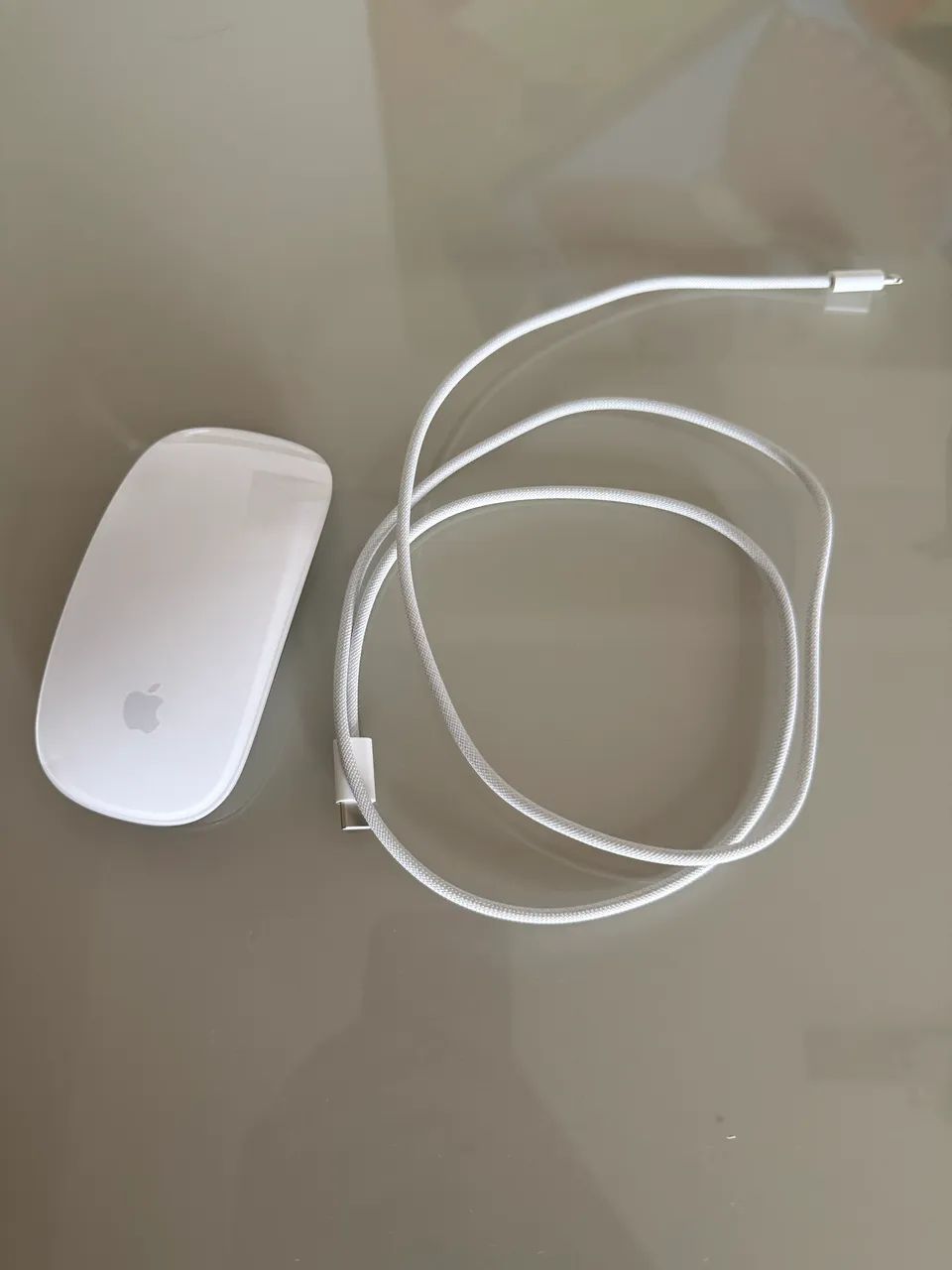 Apple - Magic Mouse (Lightning Port) - Wireless - Branco