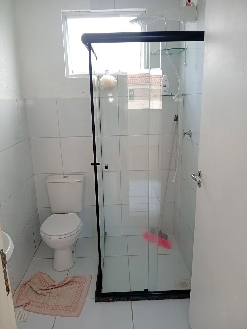 Aluga-se um apartamento 1° andar. - Foto 2