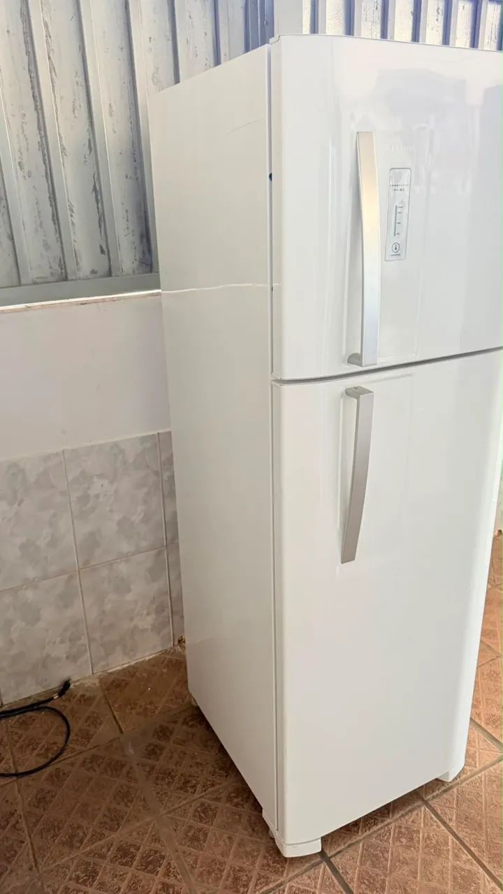 Geladeira Eletrolux  - Foto 4