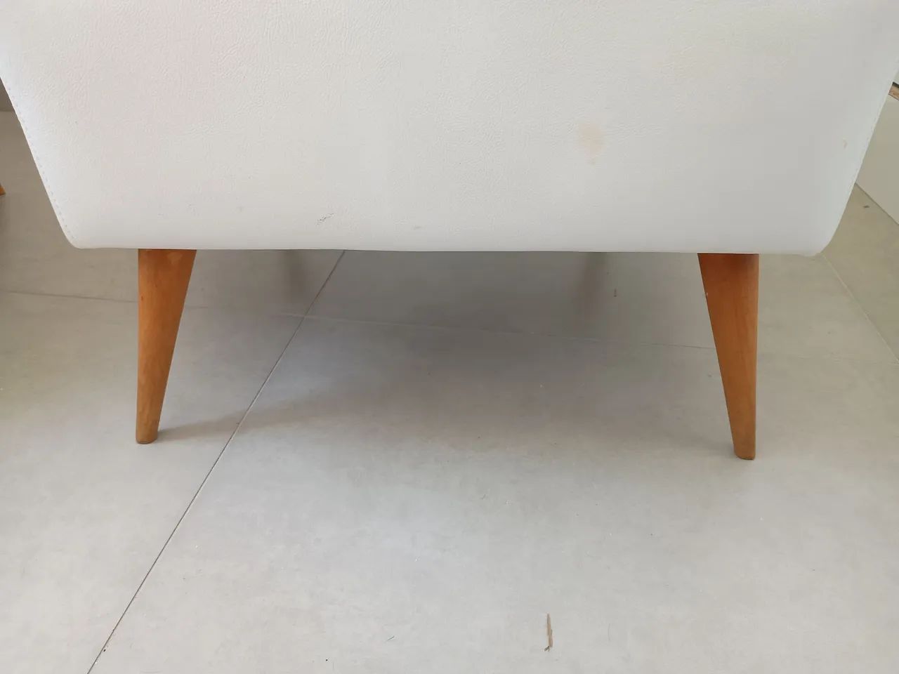 Poltrona vintage couro branco65578359721089122