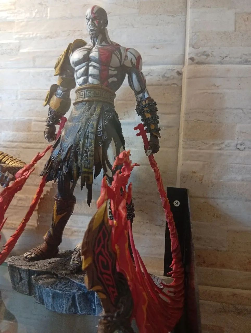 Boneco GOD OF WAR ARTICULADO 30CM - Foto 3